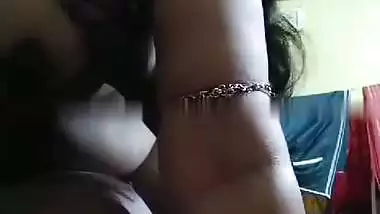 Man fucks chubby wife and makes her ride in a desi porn video