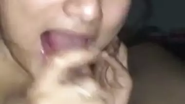18 yr old girl’s first blowjob in Nepali sex video