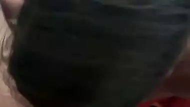 Marathi girl gives an Indian blowjob to her friend