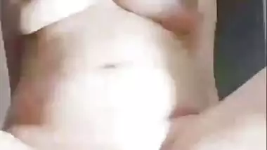 Red lips cute girl nude on video call to tempt lover