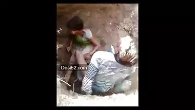 Myanmar village girl outdoor fucking