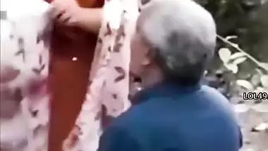 Uncle sucking aunty boobs while walking in park