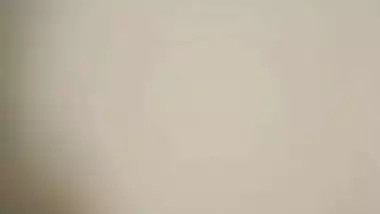 Desi mom and daughter nude in washroom viral MMS