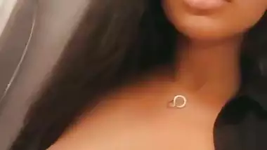 Hot figured Tamil model girl nude selfie video