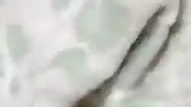 Indian teenage girl showing badi boobs