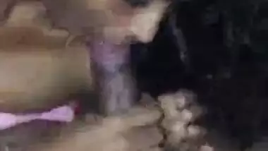 Indian girlfriend blowjob to her lover during her night stay