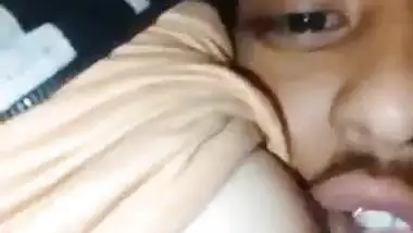Desi Lover biting nipple Jio sex video