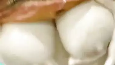 Desi girl perfect boobs and nude body showing