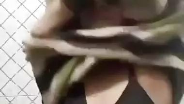 Bengali girl striptease nude viral bath recorded