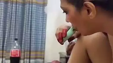 Smoking with blowjob by brown haired desi girl viral MMS