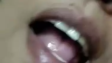 Huge boobs Indian aunty crushing her breast MMS