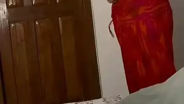 Huge tits MILF pics and nude videos before viral sex