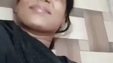Bangladeshi Dhaka girl Pussy Fingering porn