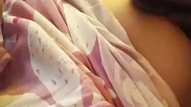 Boyfriend sucking small boobs of virgin girlfriend