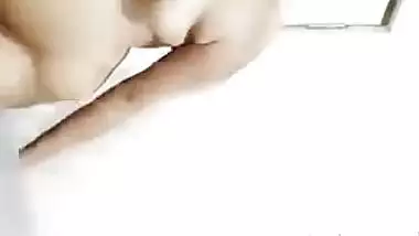 Swathi Naidu pregnant Bathing Selfie