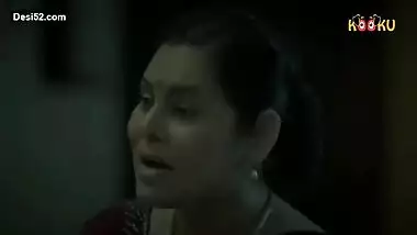 2 horny ladies fucking