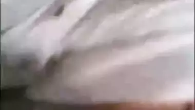 Hijabi lady sucks a professor’s dick in Pakistani sex video