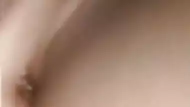 Today Exclusive- Desi Girl Showing Her Pussy On Video Call