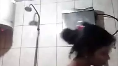 Local bhabhi selfie in the bathroom