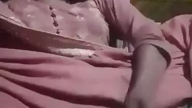 Shy girl fucks her pussy with a brinjal in xxx viral MMS