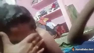 Guy’s desi xxx MMS with her stepmom sucking his dick