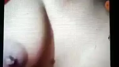 Girlfriend virgin boobs and pussy showing MMS