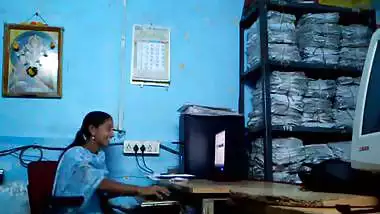 Andhra Lady Almost Caught By Boss Having Risky Sex At Work