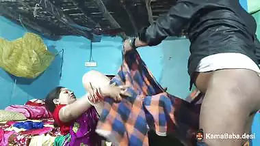 Village guy bangs his wife like a beast in desi sex video