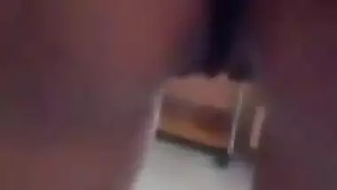 Big figured sexy desi stripping her dress video