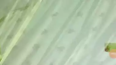 Home Quarantine nude selfie of Desi girl